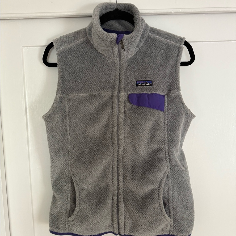 Patagonia Gray Fleece Vest with Purple Pocket Accent